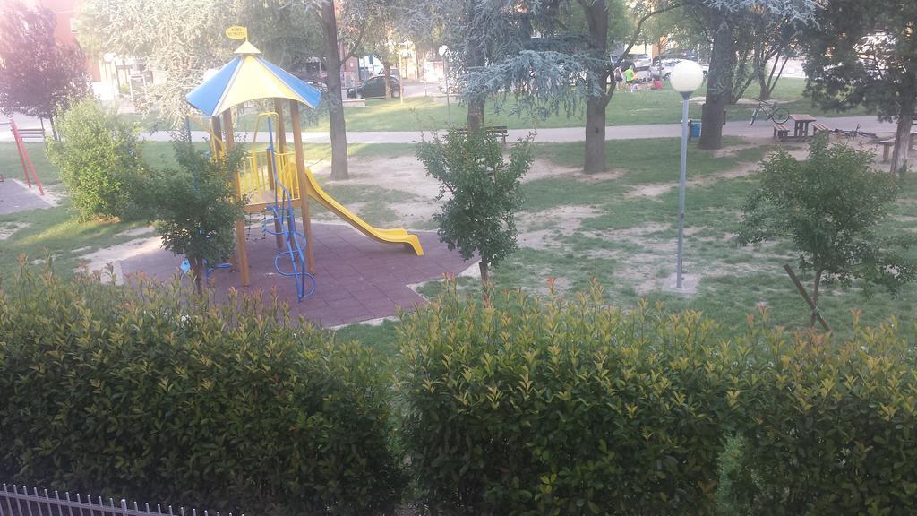 Appartamento Del Parco San Vicenzo di Galliera エクステリア 写真