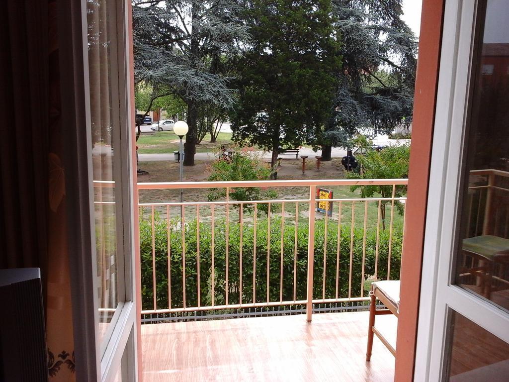 Appartamento Del Parco San Vicenzo di Galliera エクステリア 写真